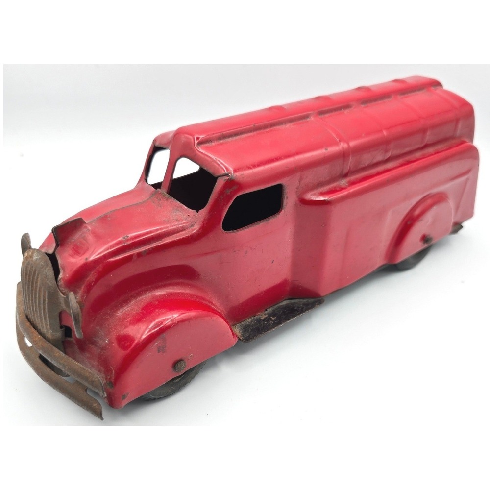 1930s Wyandotte Pressed Steel Gas Oil Tanker Truck‎ Red Art Deco